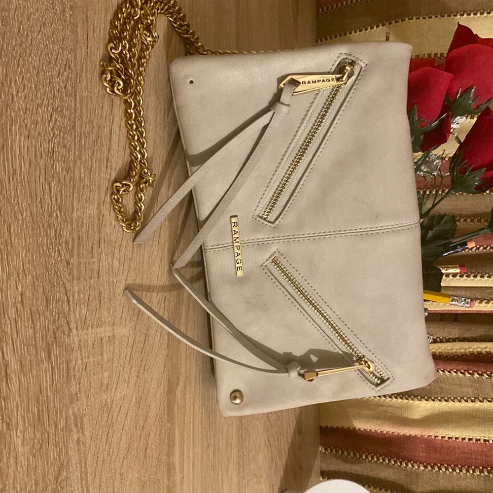 Cross busy purse